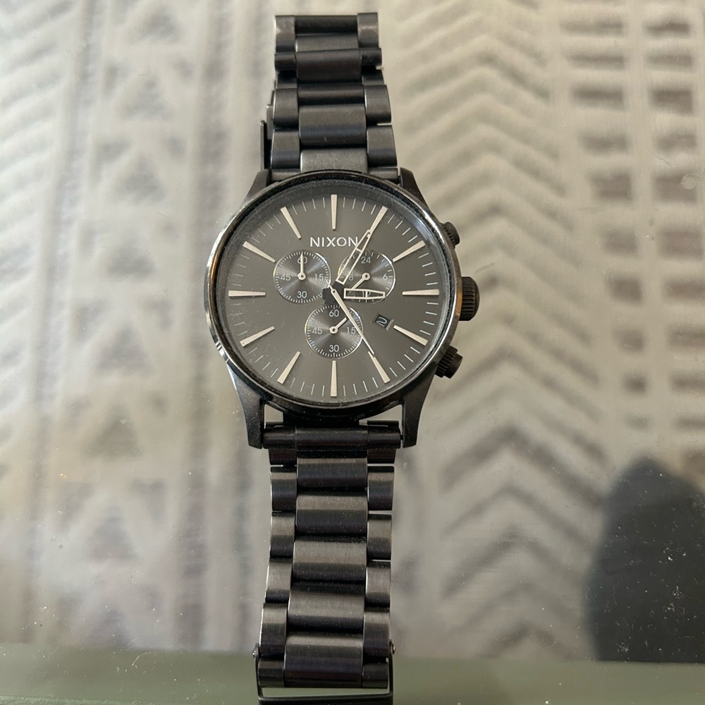 Nixon Watch in Great condition